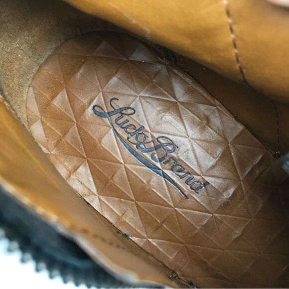 Lucky Brand Bartalino Metallic Gray Leather Side Zip Ankle Booties - Picture 15 of 16